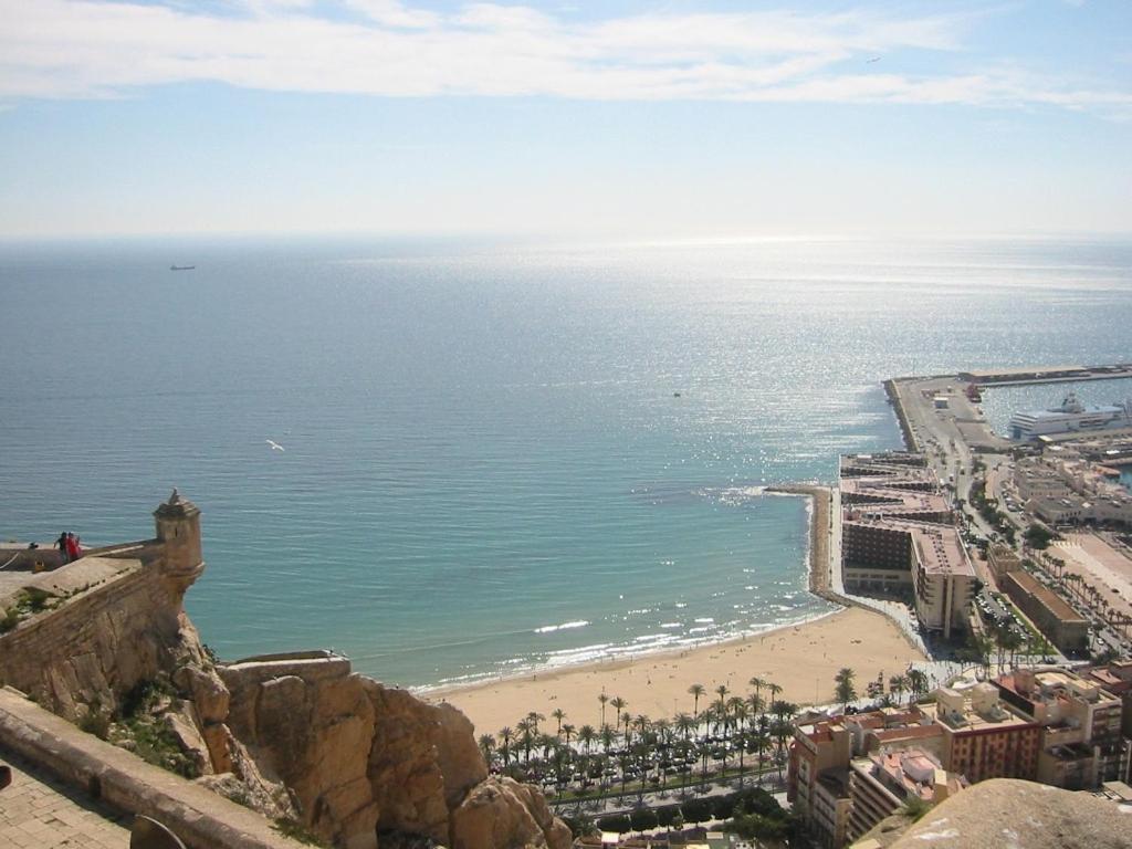 Apartment Alicante Eksteriør billede